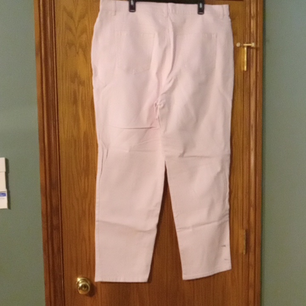 Women's Gloria Vanderbilt Jeans - Picture 5 of 10
